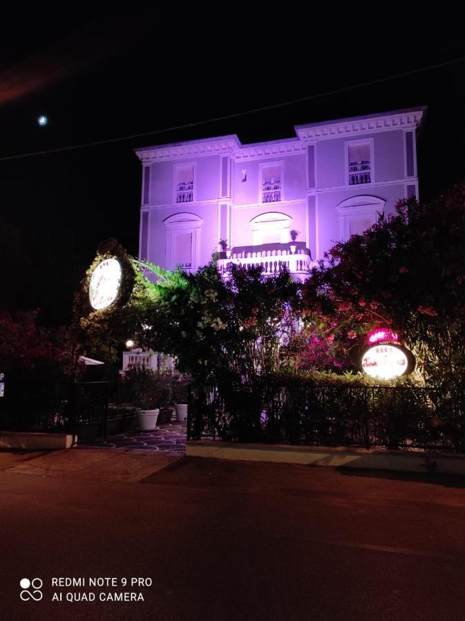 艾斯德拉酒店 里米尼 外观 照片