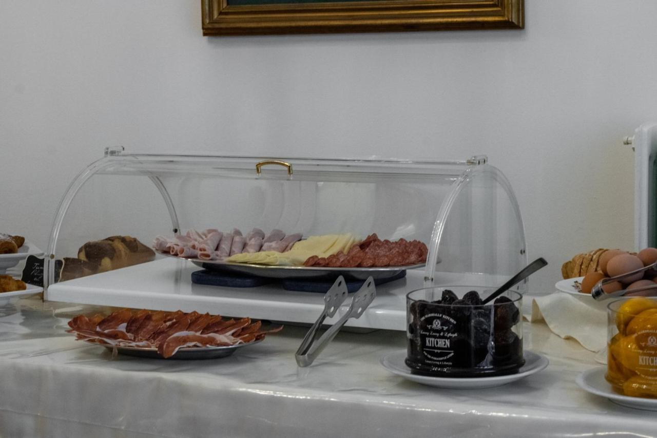 艾斯德拉酒店 里米尼 外观 照片